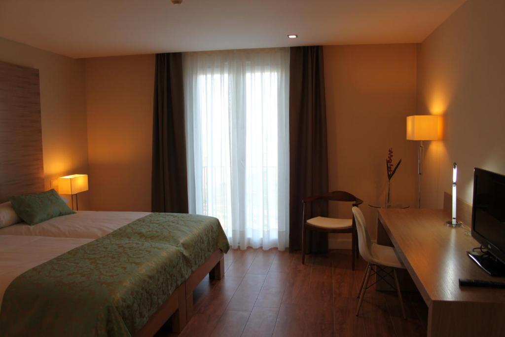 Hotel Medinasalim Мединасели Номер фото